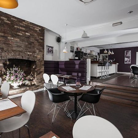 The Crown Rooms Newmarket Newmarket  Bagian luar foto